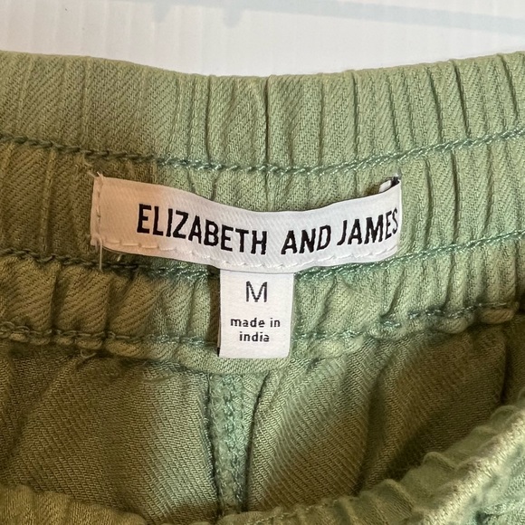 ELIZABETH AND JAMES Jogger Cargo Pants in Green. Size Medium - Picture 6 of 7